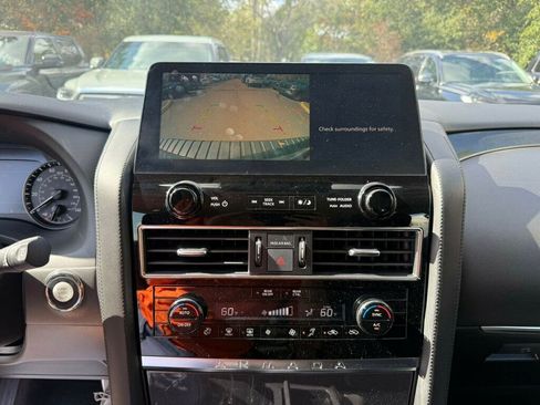 Used 2022 Nissan Armada S image 6
