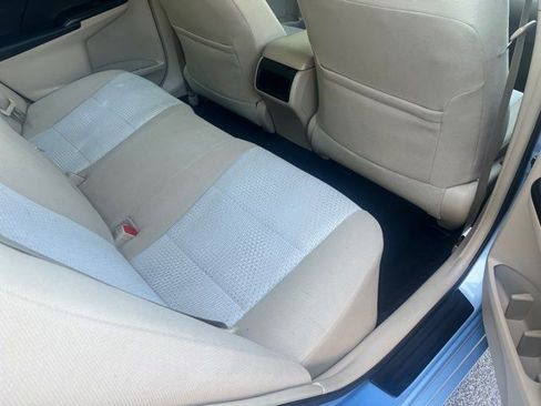 Used 2012 Toyota Camry LE FWD image 16