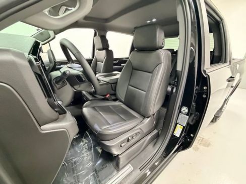 Certified 2025 Chevrolet Silverado 2500 LT w/ Leather Package image 9