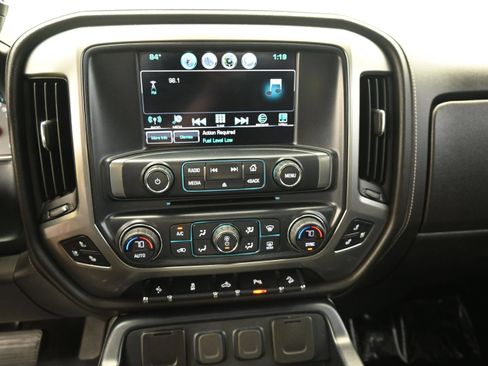 Used 2018 Chevrolet Silverado 1500 LTZ Z71 w/ LTZ Plus Package AWD/4WD image 15