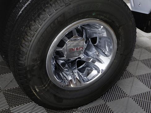 New 2026 GMC Sierra 3500 SLT w/ SLT Convenience Package image 12