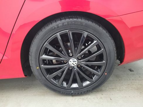 Used 2016 Volkswagen Jetta Sport FWD image 31