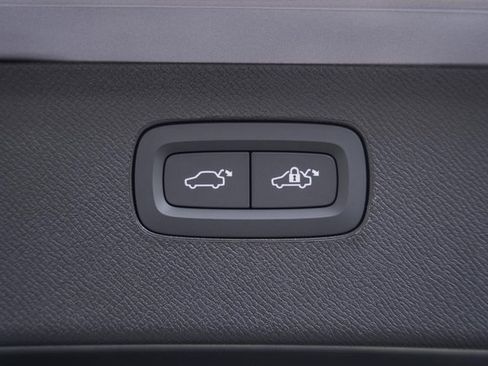 New 2026 Volvo XC90 B6 Plus w/ Protection Package Premier image 11