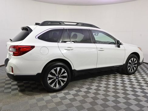 Used 2016 Subaru Outback 2.5i Limited image 7