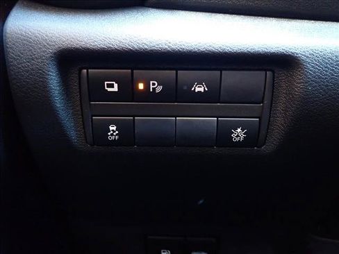 Used 2025 Nissan Versa S w/ Trunk Package FWD image 14