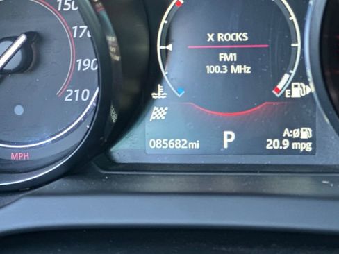 Used 2017 Jaguar F-TYPE R AWD/4WD image 27