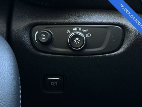 Used 2020 Chevrolet Blazer LT FWD image 31