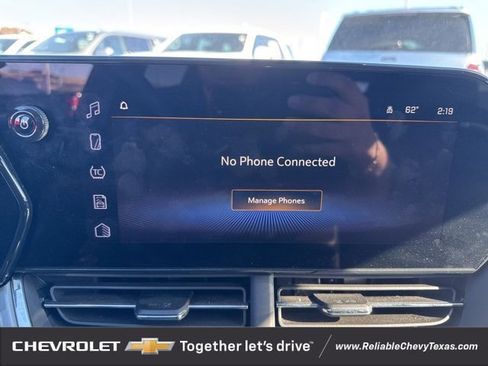 Certified 2025 Chevrolet Trax LT w/ LT Convenience Package image 24