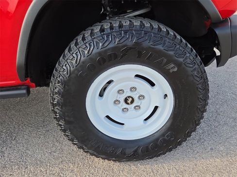 Used 2024 Ford Bronco Heritage Edition image 7