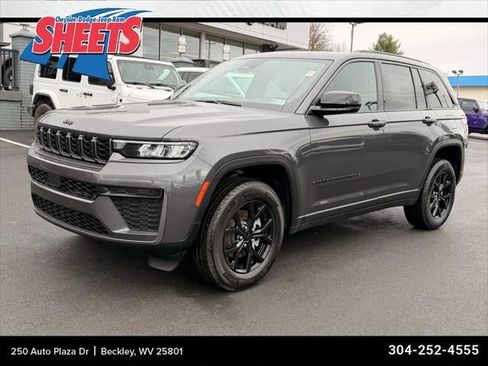 New 2026 Jeep Grand Cherokee Altitude image 23