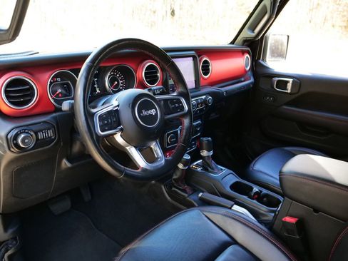 Used 2020 Jeep Wrangler Unlimited Rubicon image 2