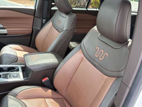 Certified 2022 Ford Explorer King Ranch AWD/4WD image 31