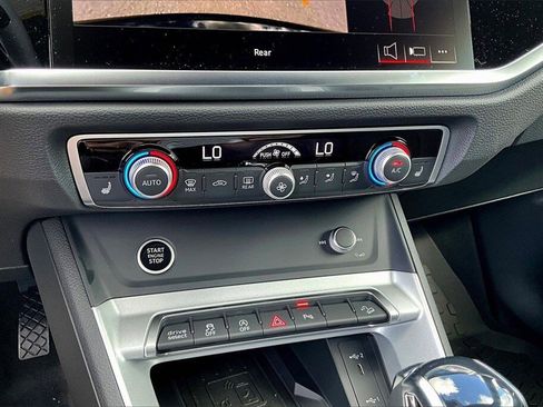 New 2025 Audi Q3 2.0T Premium image 16