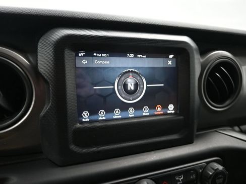 Used 2023 Jeep Wrangler Unlimited AWD/4WD image 14