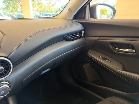 Used 2025 Nissan Sentra SV image 30