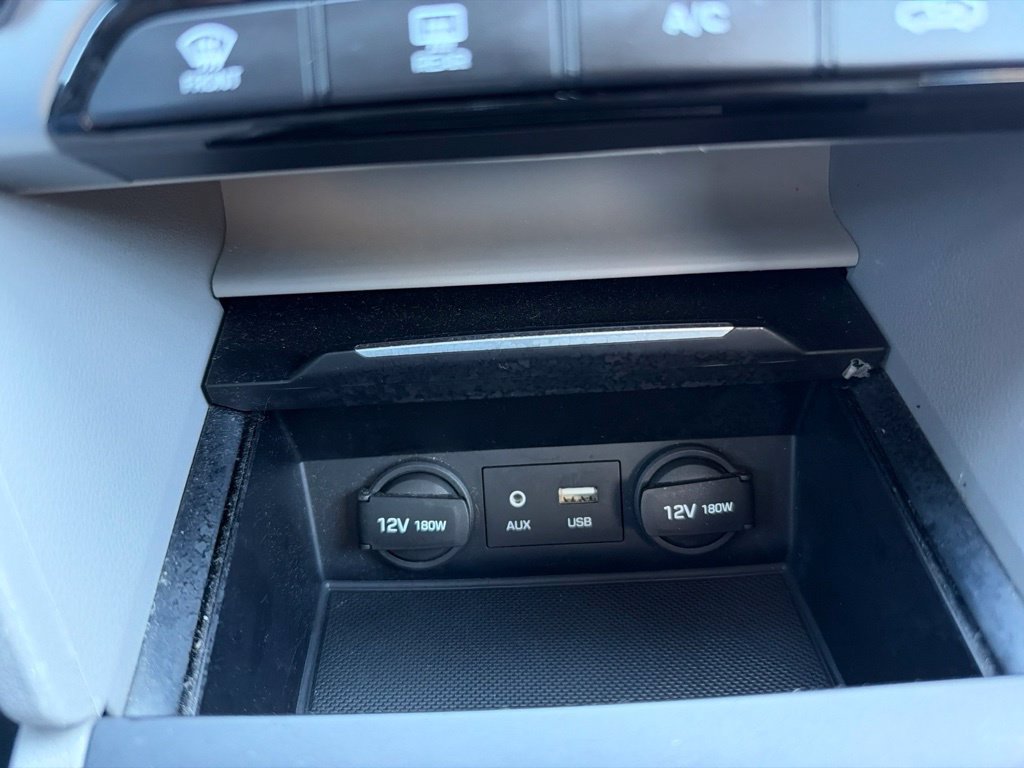 Used 2017 Hyundai Elantra ECO w/ Cargo Package FWD image 21
