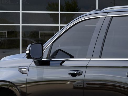 New 2026 GMC Yukon AT4 Ultimate AWD/4WD image 12