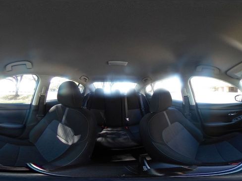 Used 2025 Nissan Sentra SV image 37