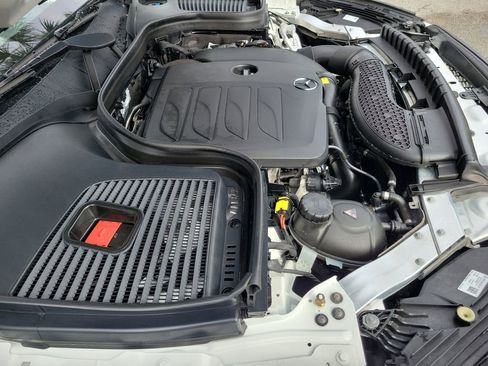 Used 2022 Mercedes-Benz GLC 300 4MATIC w/ Premium Package Lite image 14