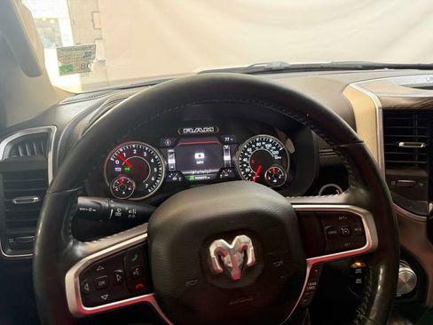 Used 2020 RAM 1500 Laramie AWD/4WD image 12