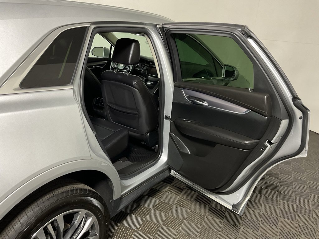 Used 2017 Cadillac XT5 Premium Luxury w/ LPO, Wheel Lock Package AWD/4WD image 35
