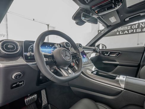 New 2025 Mercedes-Benz GLC 43 AMG 4MATIC image 6