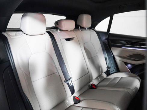 New 2026 Porsche Macan Electric image 6