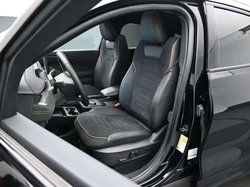 Used 2023 Ford Mustang Mach-E GT image 9