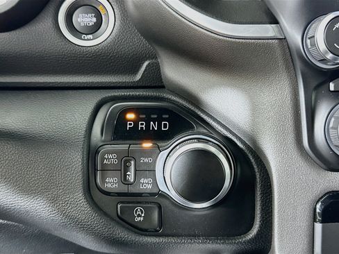Used 2022 RAM 1500 Big Horn AWD/4WD image 24
