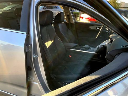 Certified 2025 Acura TLX w/ Technology Package image 8