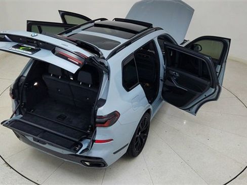 Used 2024 BMW X7 xDrive40i w/ M Sport Package image 90