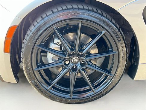 Used 2023 Toyota GR86 Premium image 28