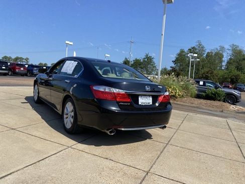 Used 2015 Honda Accord EX-L image 9