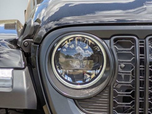 New 2026 Jeep Gladiator Rubicon AWD/4WD image 9