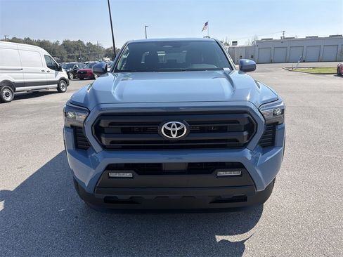 Used 2026 Toyota Tacoma SR5 image 11