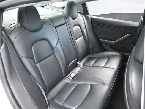 Used 2019 Tesla Model 3 image 40