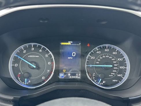 Used 2022 Subaru Ascent Limited w/ Technology Package image 43