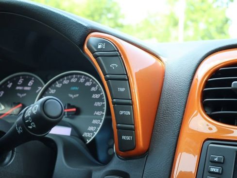 Used 2007 Chevrolet Corvette Convertible w/ Preferred Equipment Group RWD image 25