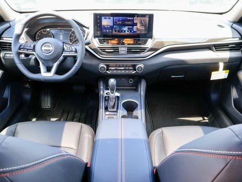 New 2026 Nissan Altima 2.5 SR w/ SR Premium Package FWD image 6