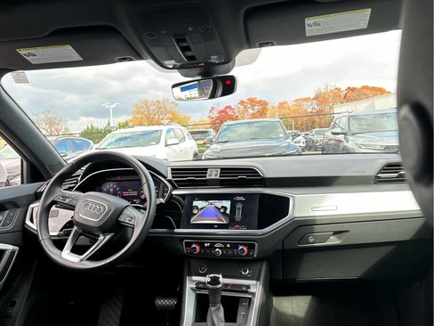 Used 2021 Audi Q3 2.0T Premium image 28