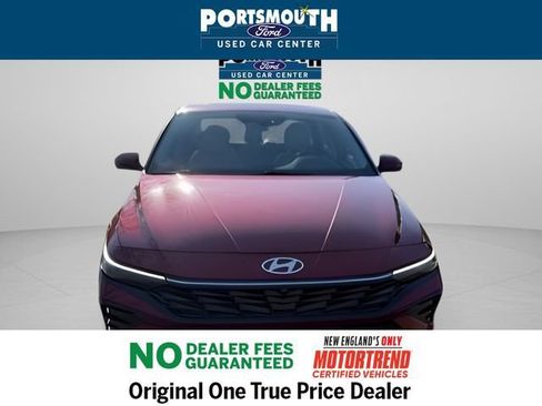 Used 2024 Hyundai Elantra Limited image 11