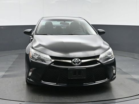 Used 2016 Toyota Camry SE w/ Protection Package (Q2) FWD image 2
