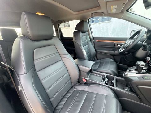 Used 2018 Honda CR-V Touring image 17