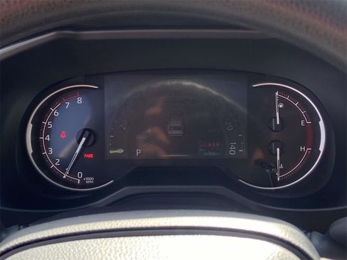 Used 2025 Toyota RAV4 XLE image 34