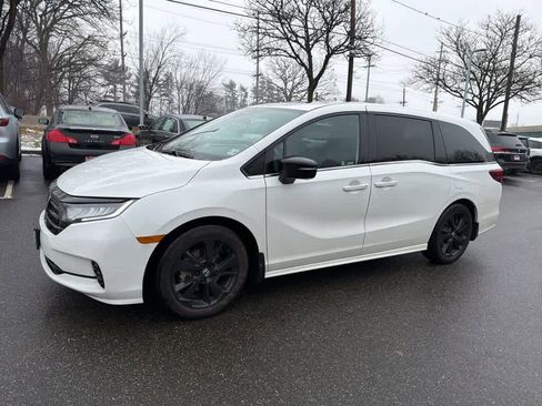 Used 2023 Honda Odyssey Sport image 5