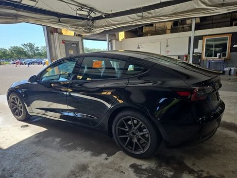 Used 2023 Tesla Model 3 Standard Range RWD image 4