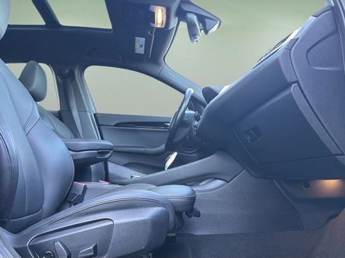 Used 2022 BMW X2 xDrive28i w/ Convenience Package image 11