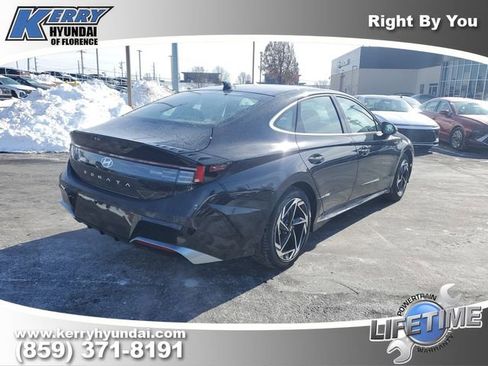 New 2026 Hyundai Sonata SEL FWD image 4