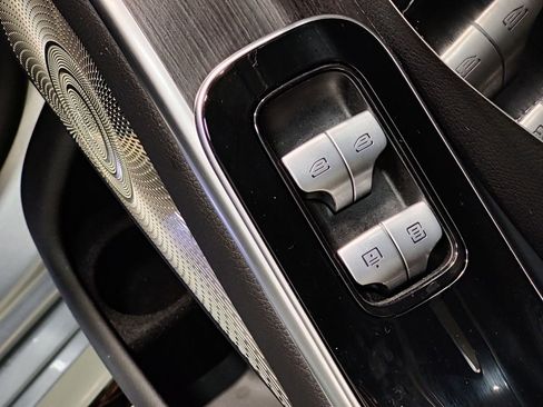 Used 2023 Mercedes-Benz S 580 4MATIC Sedan w/ AMG Line image 19