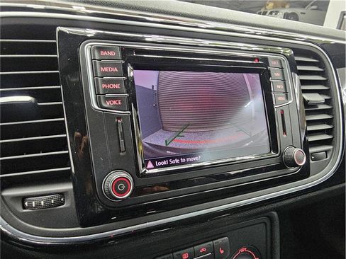 Used 2016 Volkswagen Beetle 1.8T SEL w/ Lighting Package image 19